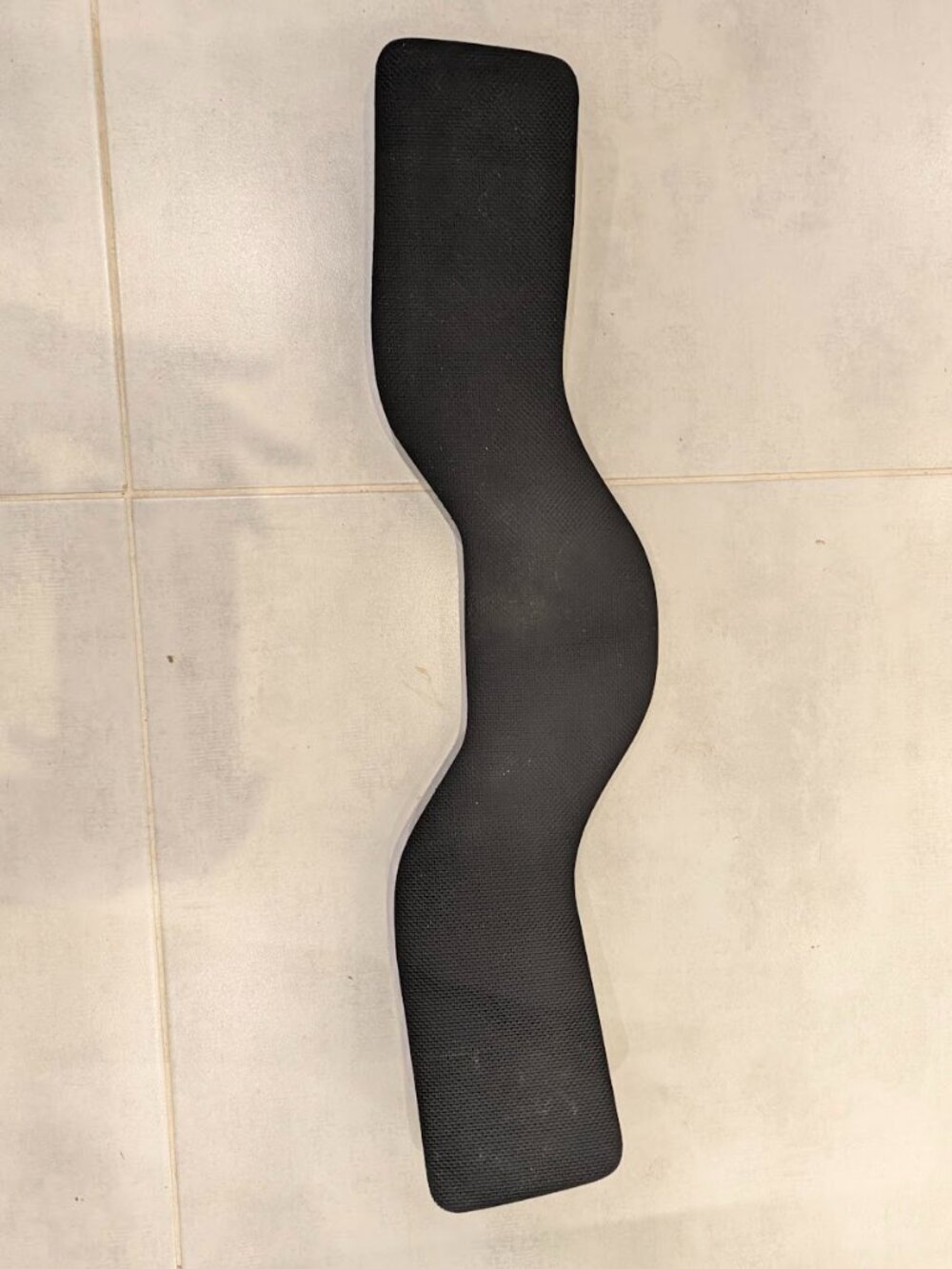 Total Saddle Fit StretchTec Shoulder Relief Dressage Girth Size 24 - Picture 6 of 6